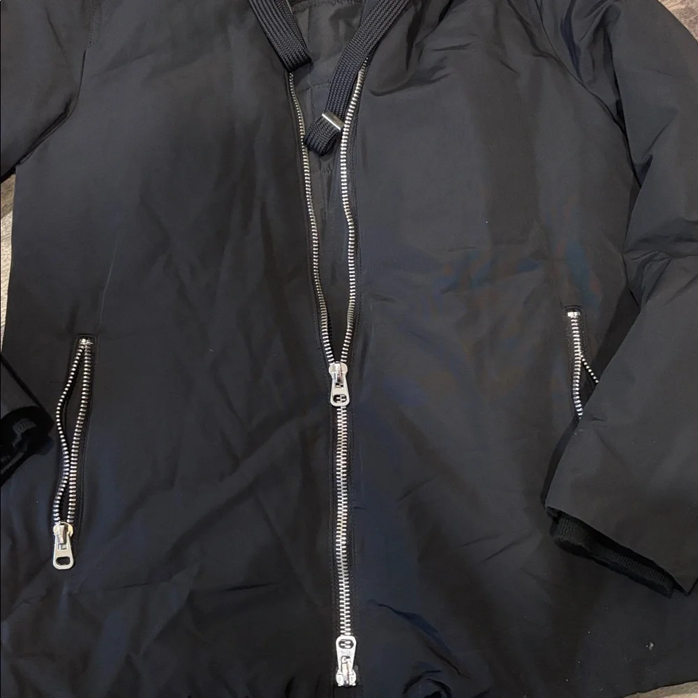 Zara padded winter coat with a hood and zippered pockets - Picture 2 of 3